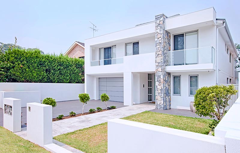87 Burbank Avenue Picnic Point NSW 2213